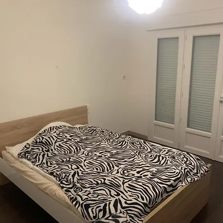 Petite Individuelle 85 M2 Grande Veranda 2 Au Calme Proche Chaumont Et Colombey Les Deux Eglises * Jonchery